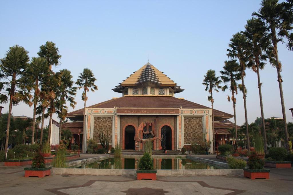The Atrium Hotel & Resort Yogyakarta Melati Εξωτερικό φωτογραφία