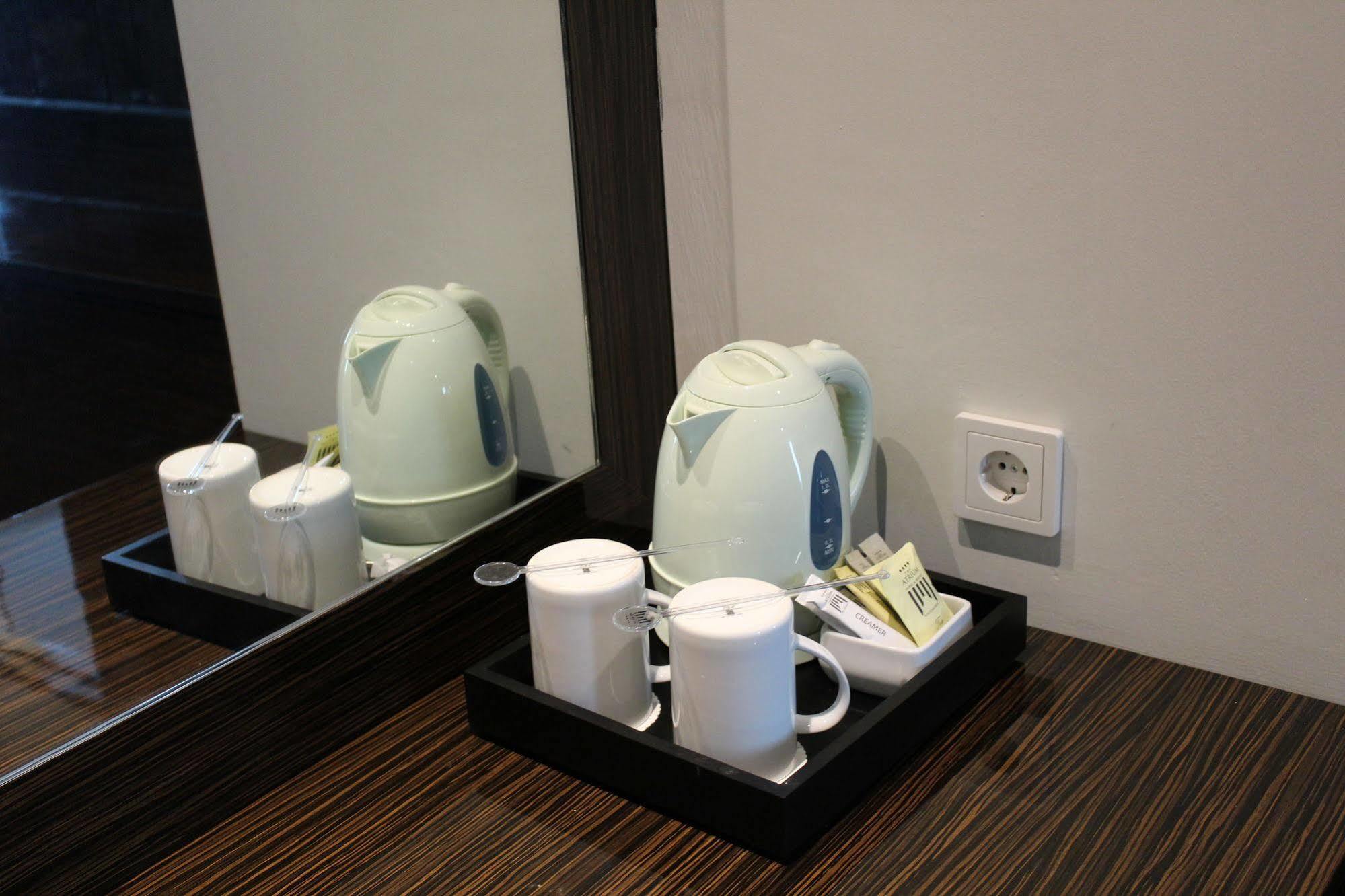 The Atrium Hotel & Resort Yogyakarta Melati Εξωτερικό φωτογραφία