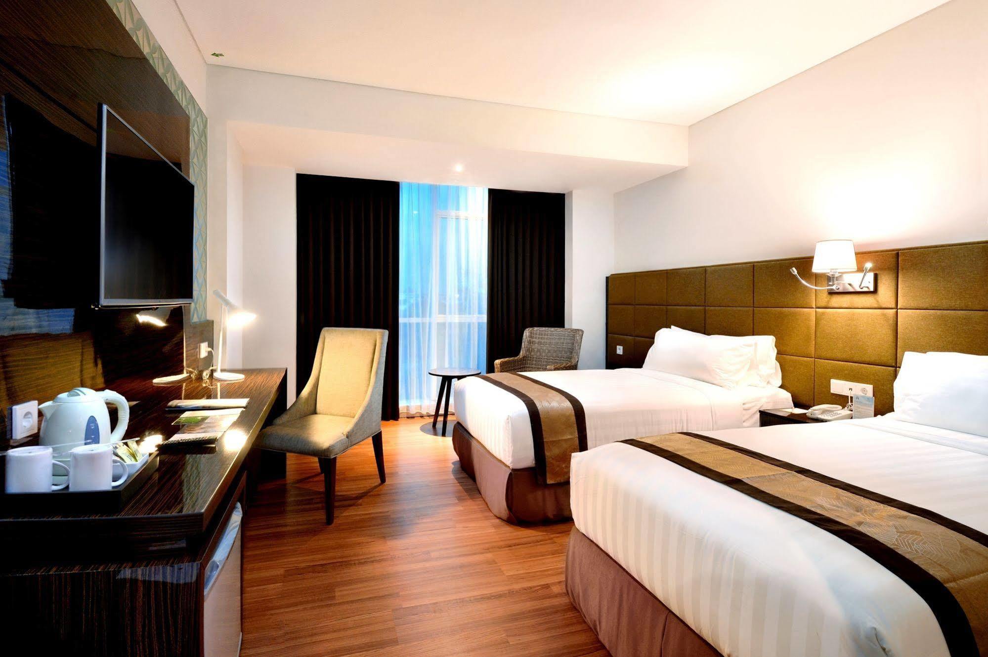 The Atrium Hotel & Resort Yogyakarta Melati Εξωτερικό φωτογραφία